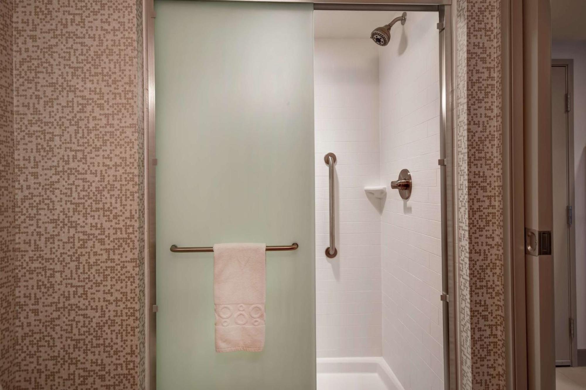 Home2 Suites By Hilton Terre Haute Exterior photo